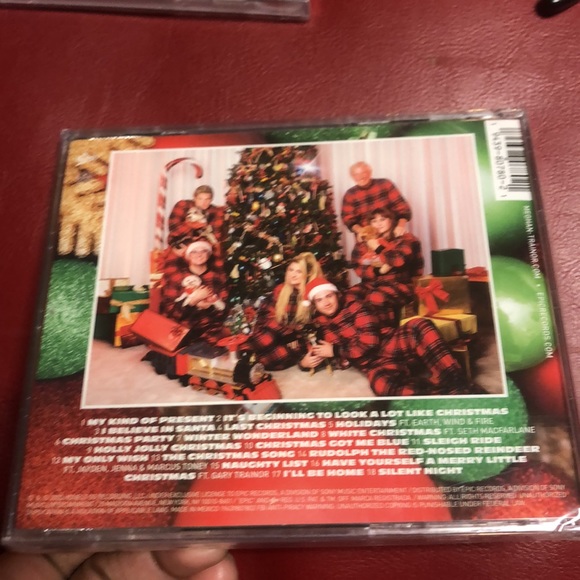 A Very Teainor Christmas-CD-2 by Meghan Trainor . New in packing - Picture 6 of 7